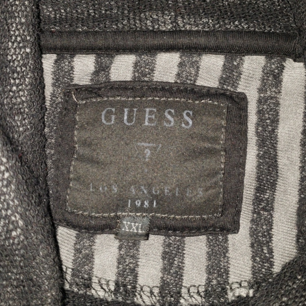 Sweatshirt - Picture 2 of 3